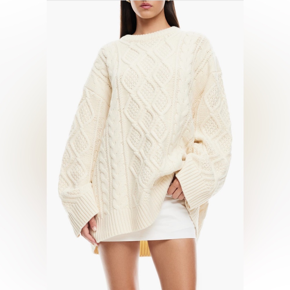 NWT: Lioness Gigi cable stitch knit sweater